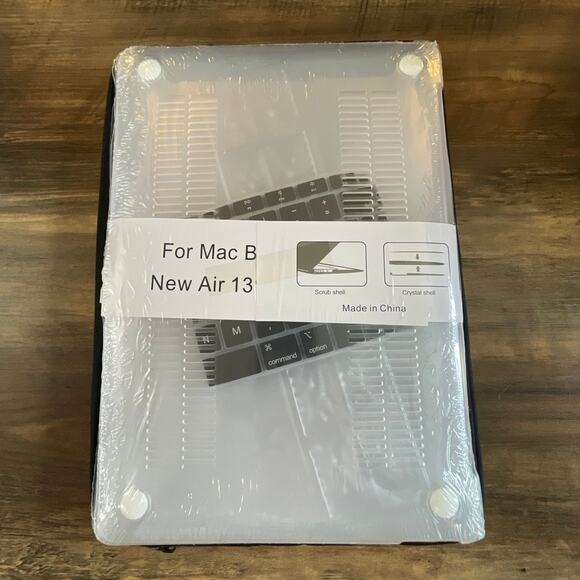 MacBook Air 13” 2018-2020 black soft case with hardshell - Picture 3 of 6